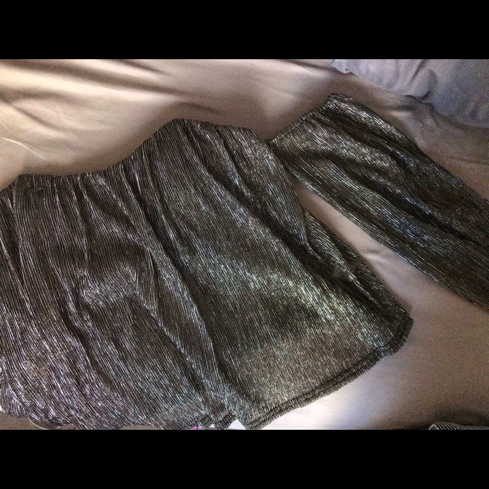 Akira Off the Shoulder Trendy Top